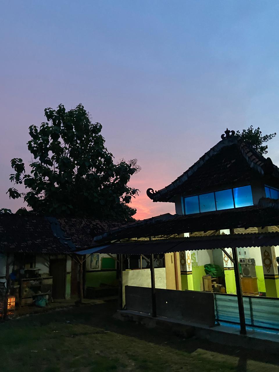 Halaman Waktu Sore Hari